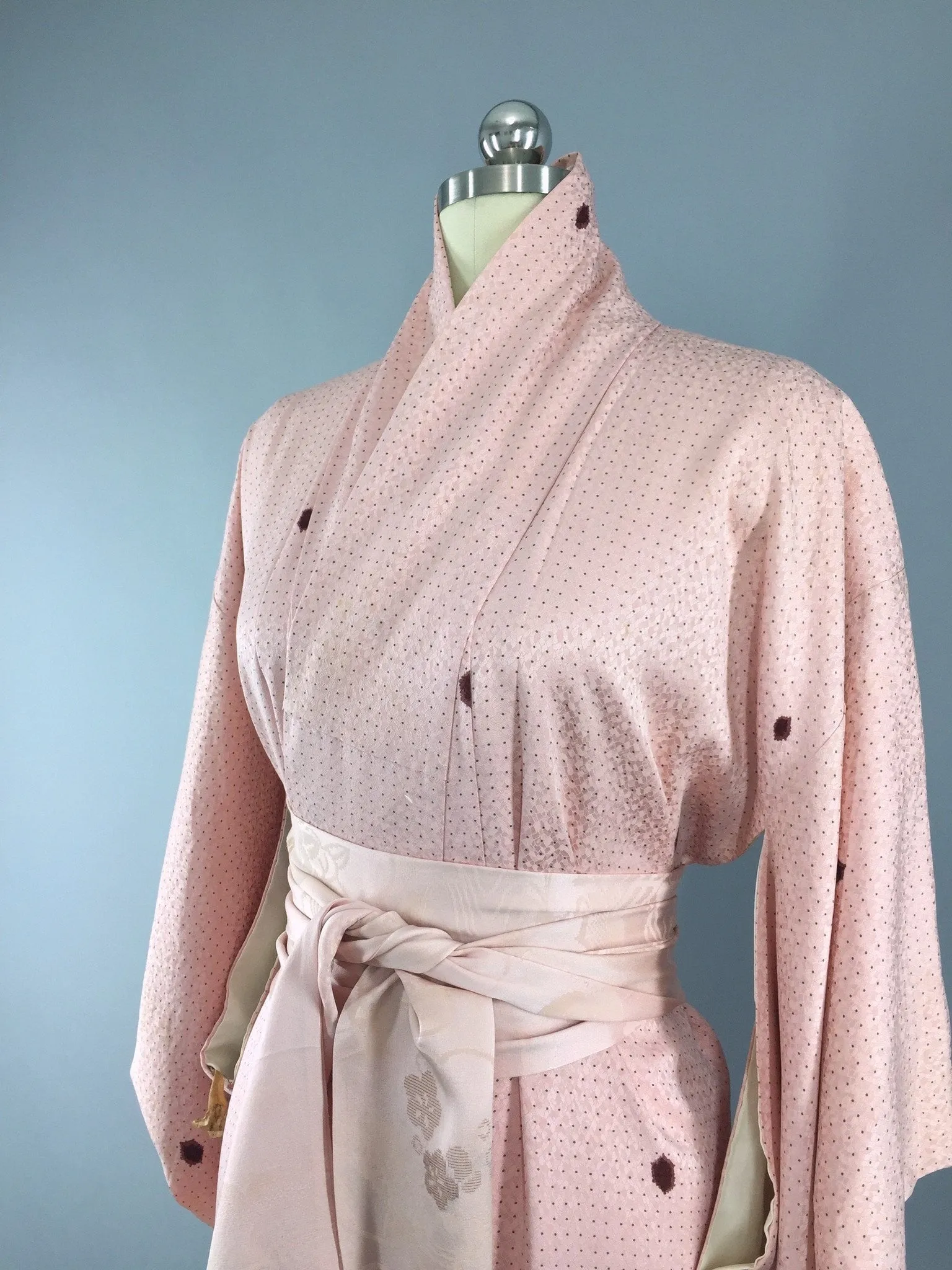 1950s Vintage Silk Kimono Robe with Pink Shibori Polka Dots