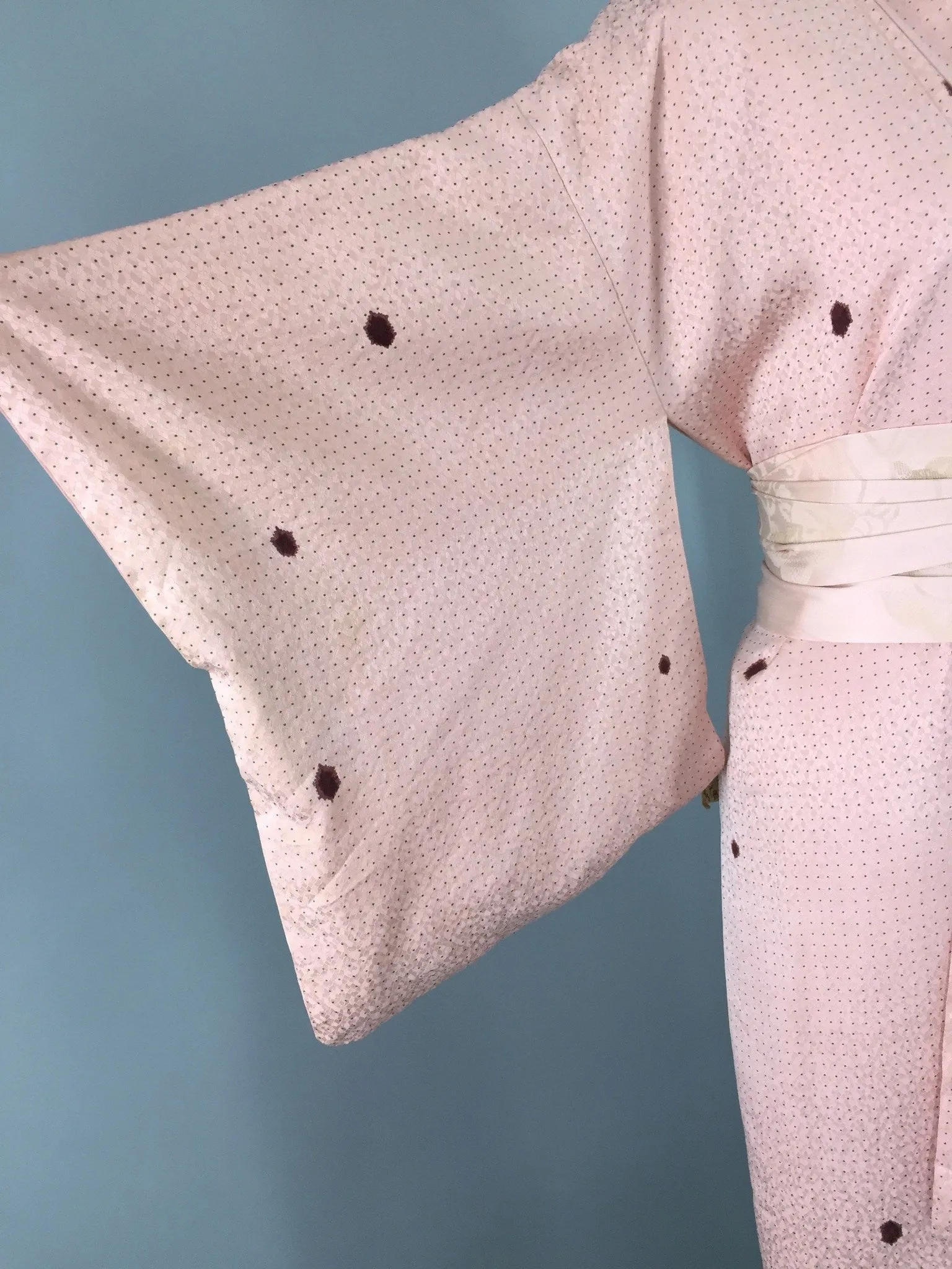 1950s Vintage Silk Kimono Robe with Pink Shibori Polka Dots