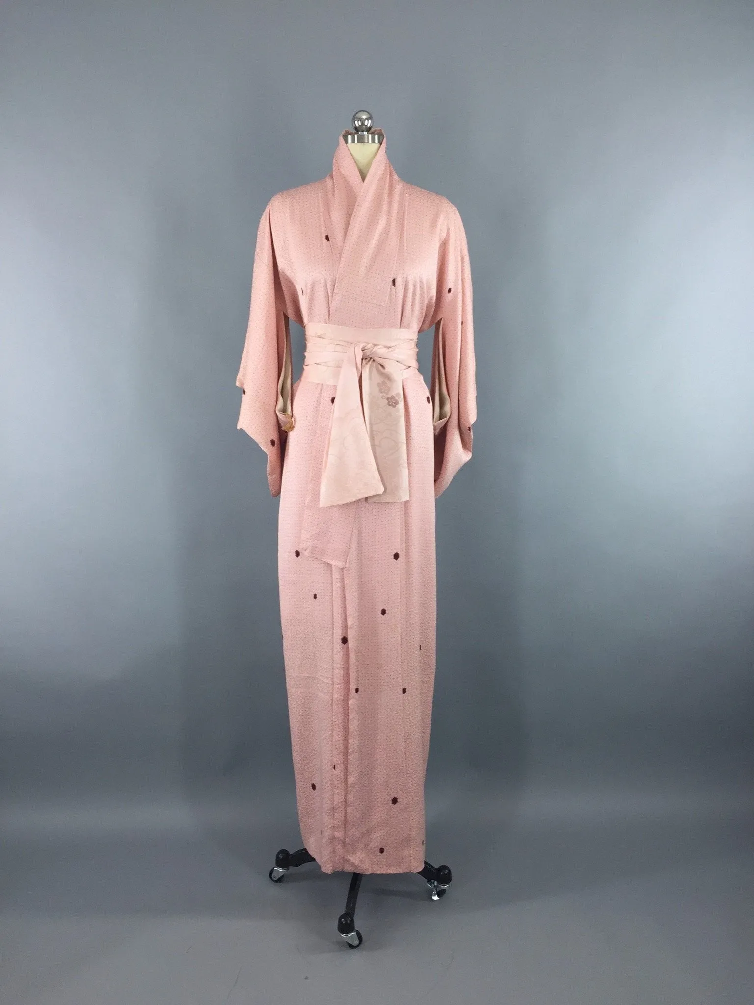 1950s Vintage Silk Kimono Robe with Pink Shibori Polka Dots