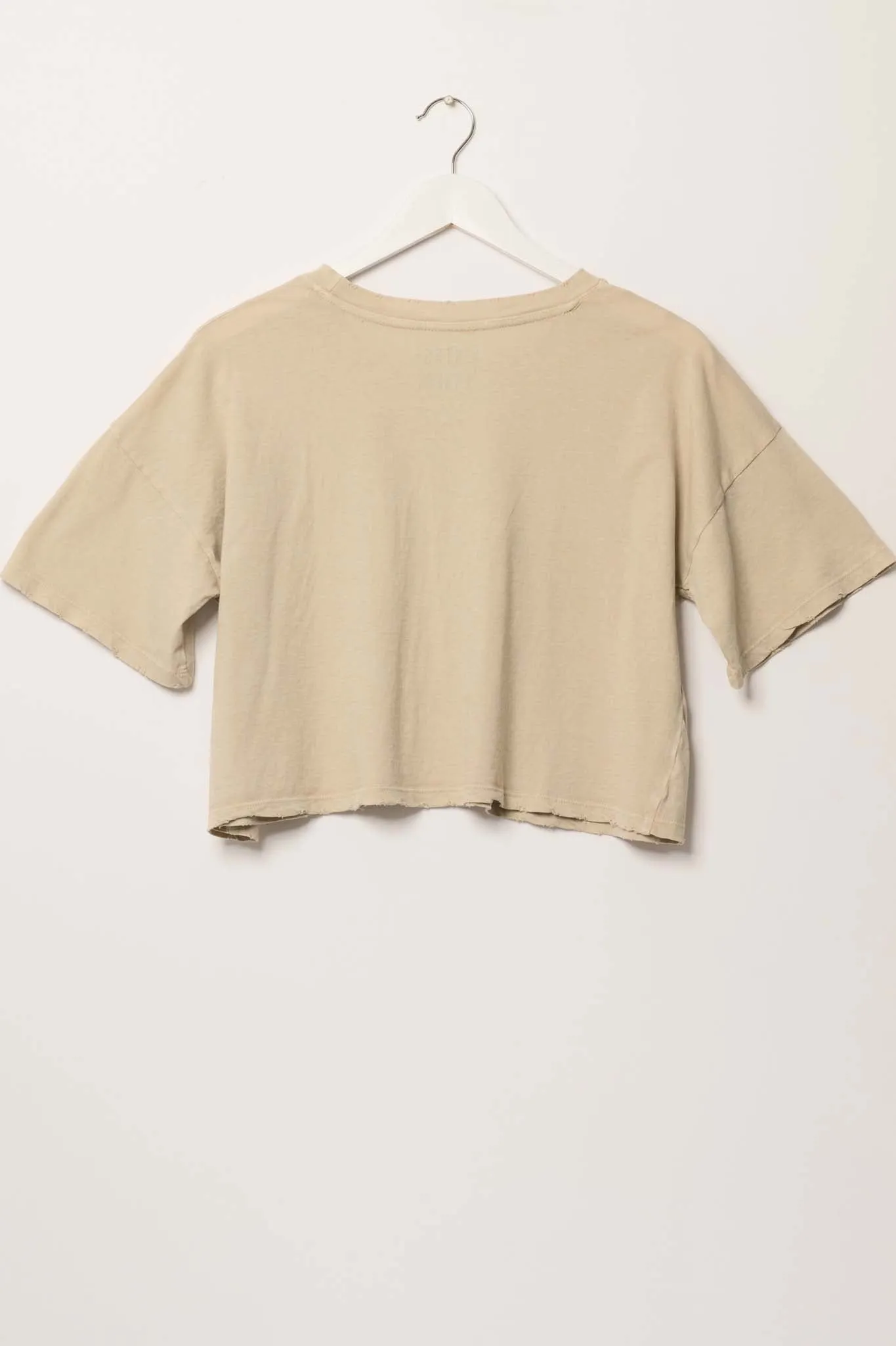 1990 Cropped Vintage-Print Graphic Tee