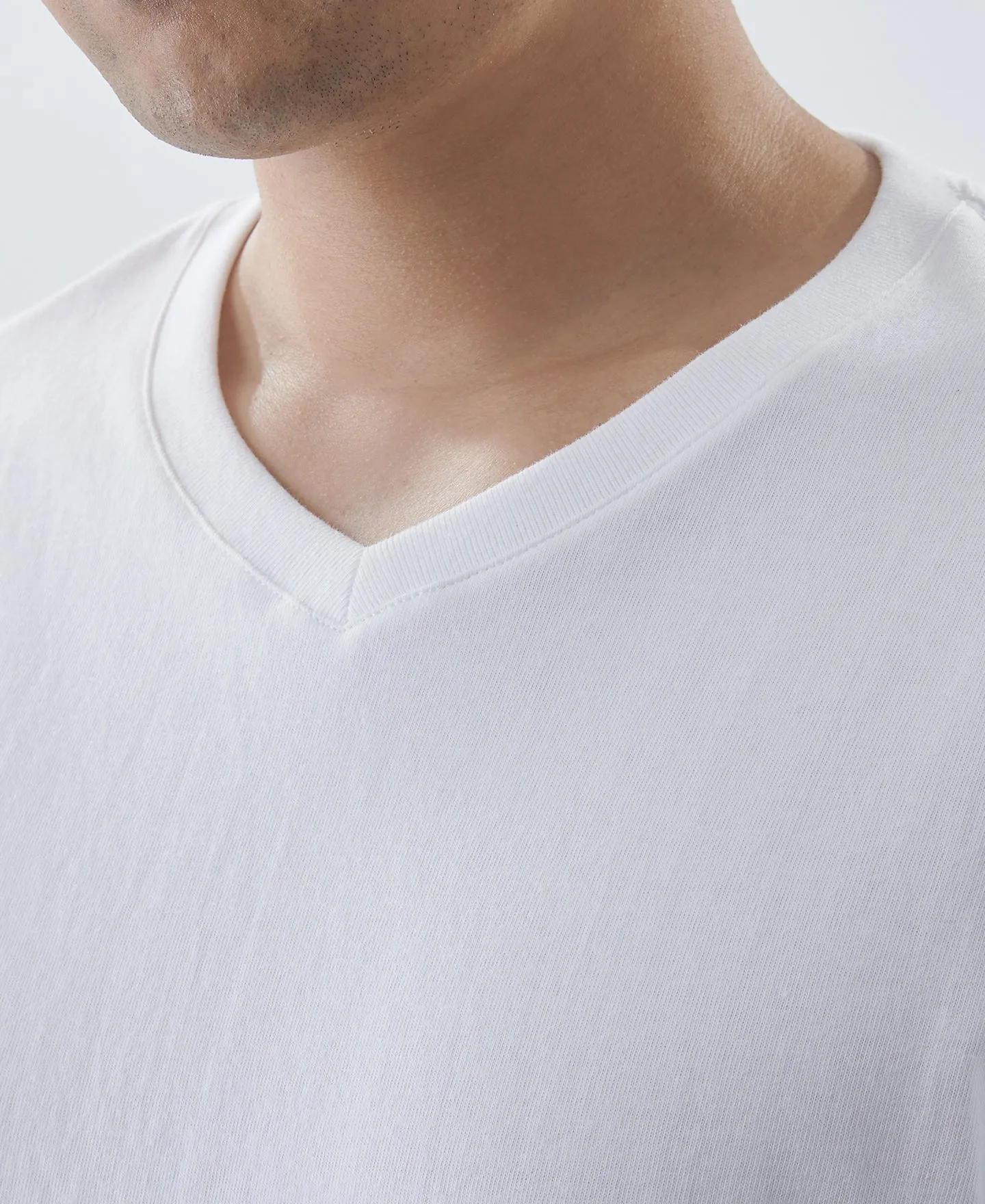 7.2 oz Cotton V-Neck Tubular T-Shirt - White