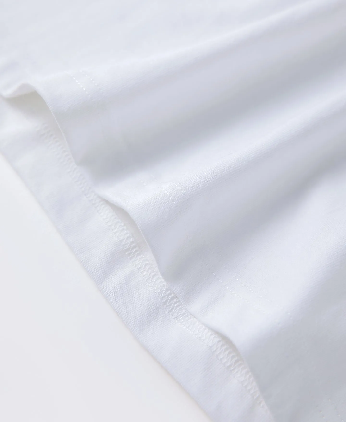 7.2 oz Cotton V-Neck Tubular T-Shirt - White