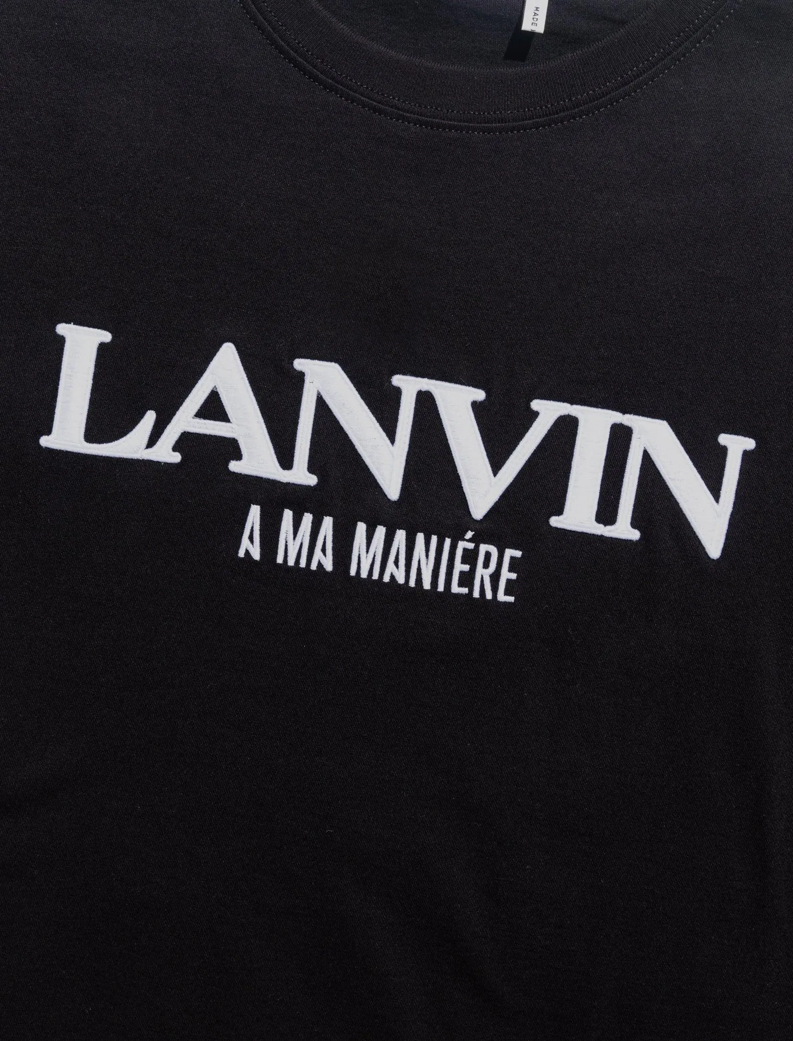 A MA MANIÉRE EMBROIDERED TEE
