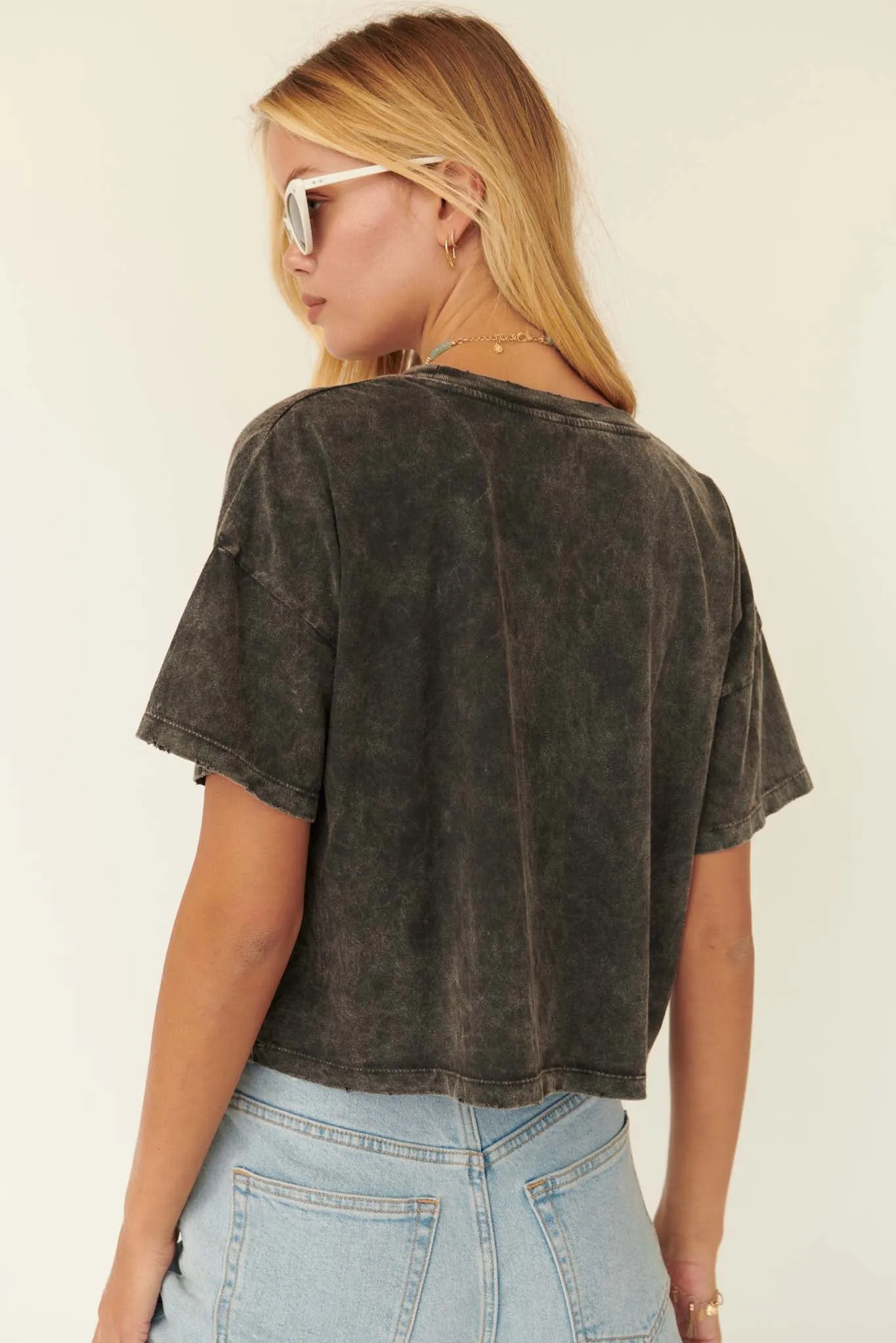 AC/DC 1973 Vintage-Wash Cropped Graphic Tee