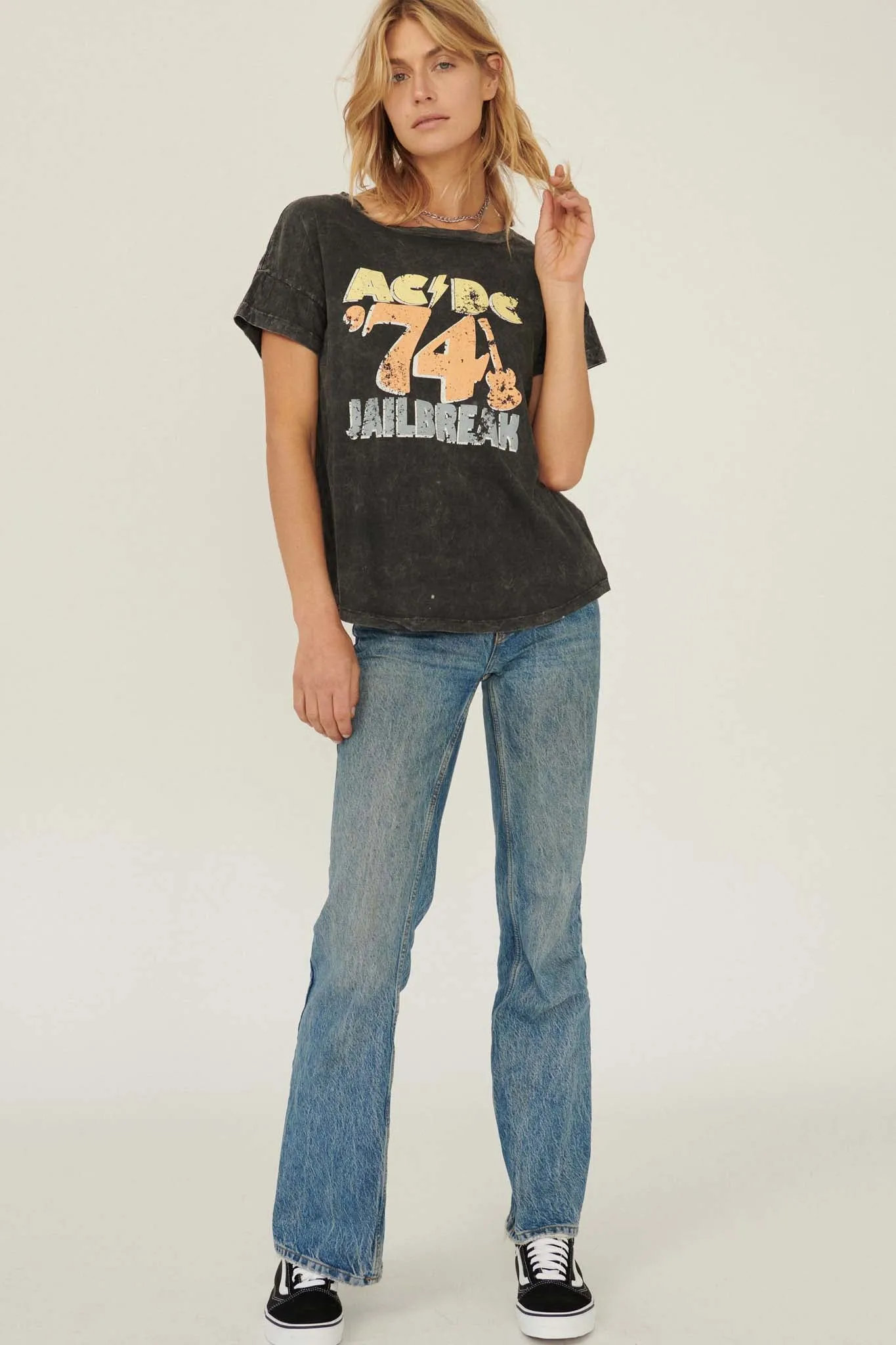 AC/DC '74 Jailbreak Vintage-Wash Graphic Tee