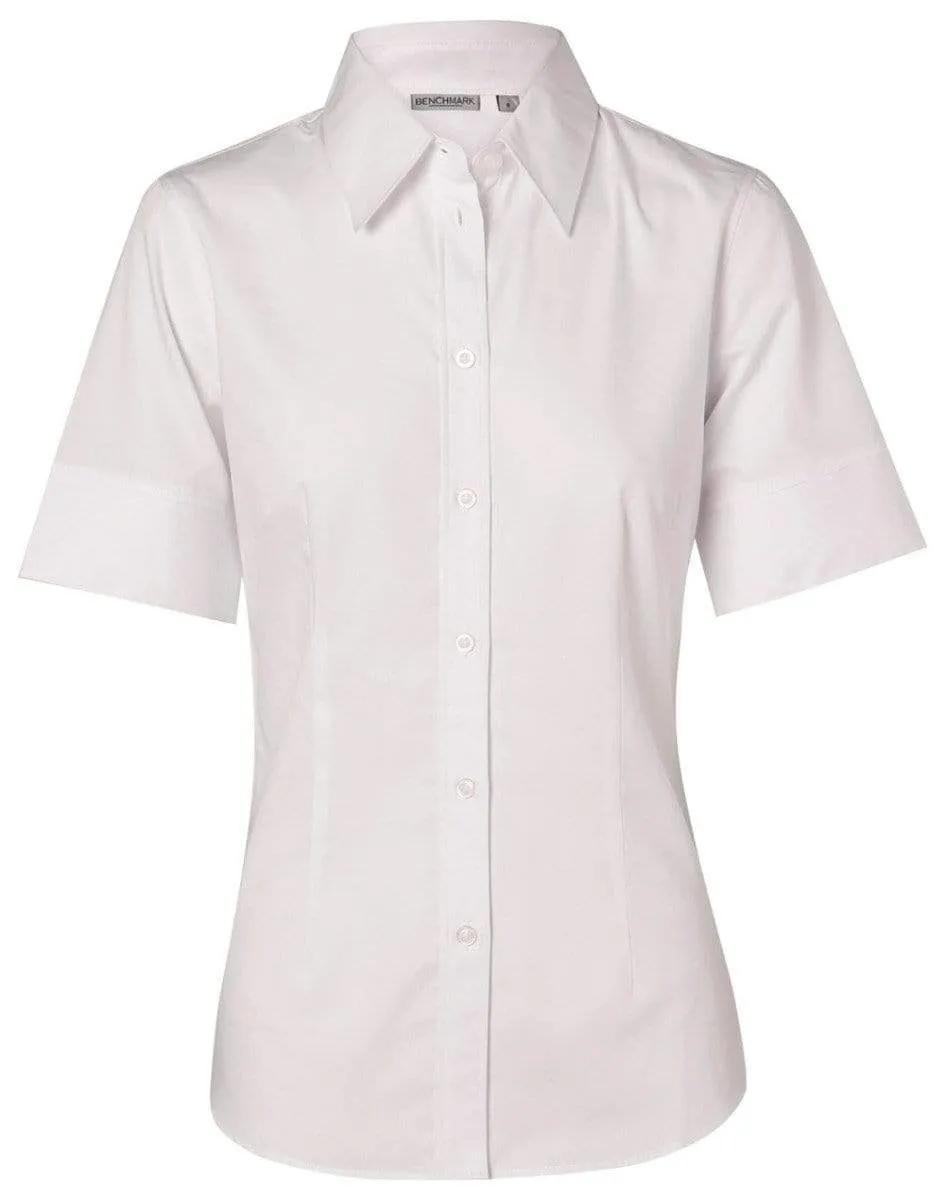 BENCHMARK Women's Fine Twill Short Sleeve Shirt  M8030S