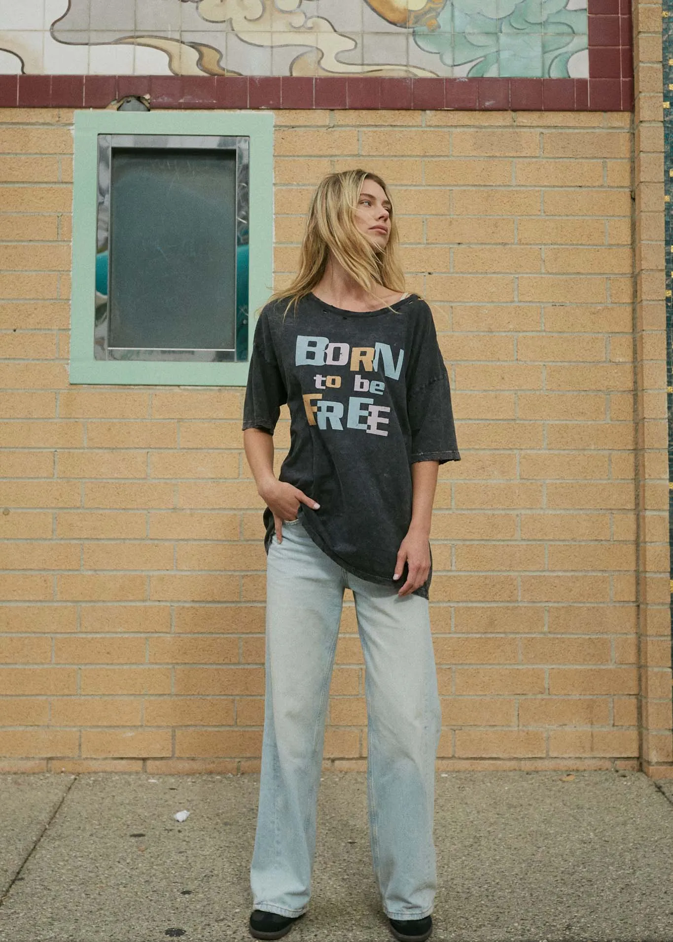 Born to Be Free Distressed Graphic Tee