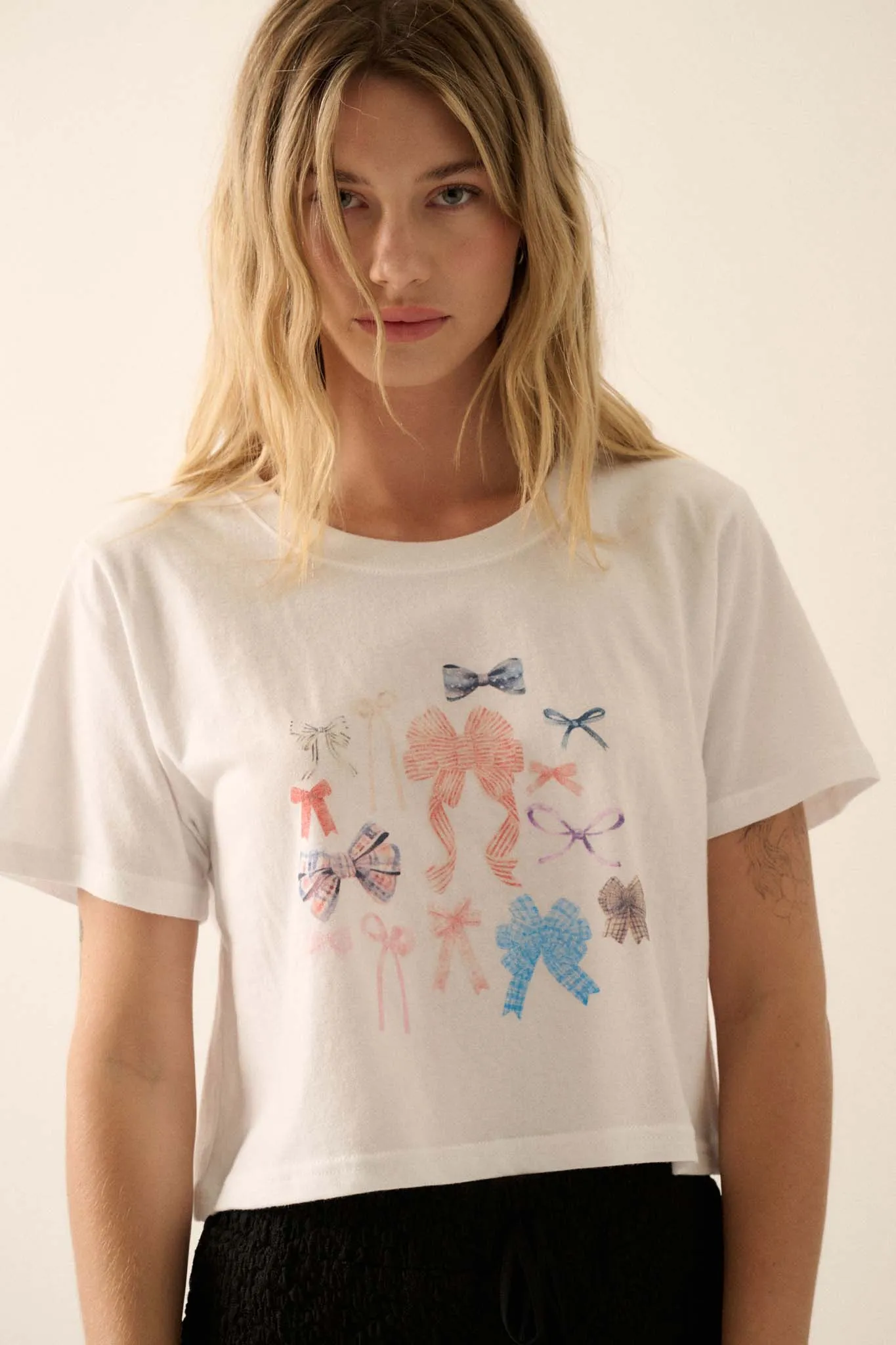 Bunches of Bows Garment-Wash Cropped Graphic Tee