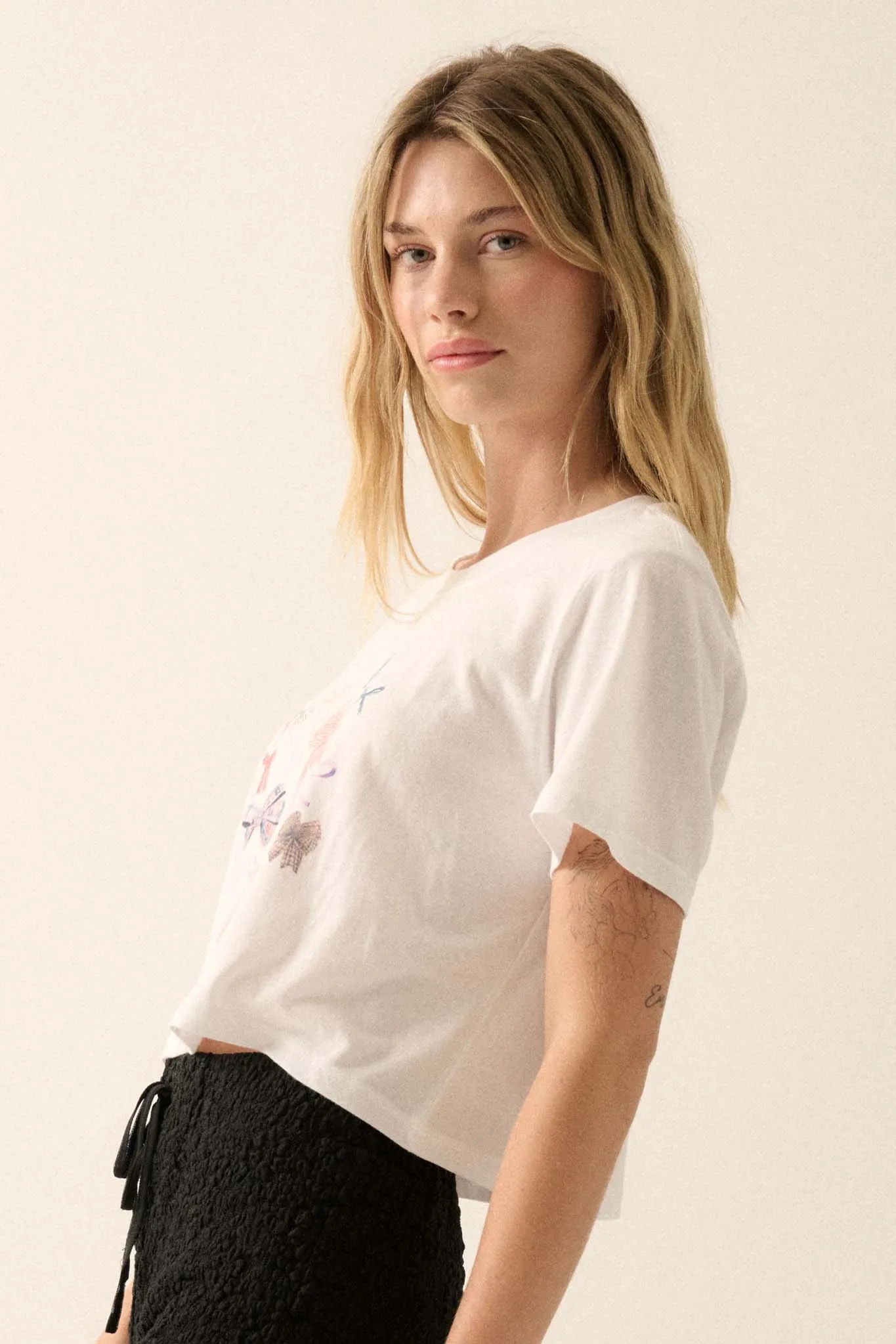 Bunches of Bows Garment-Wash Cropped Graphic Tee