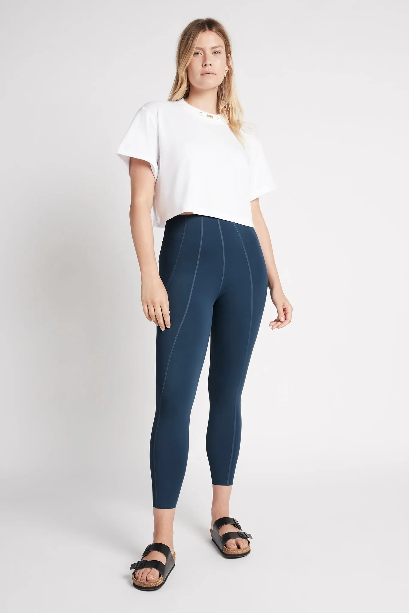 Cropped Boyfriend T-Shirt 105