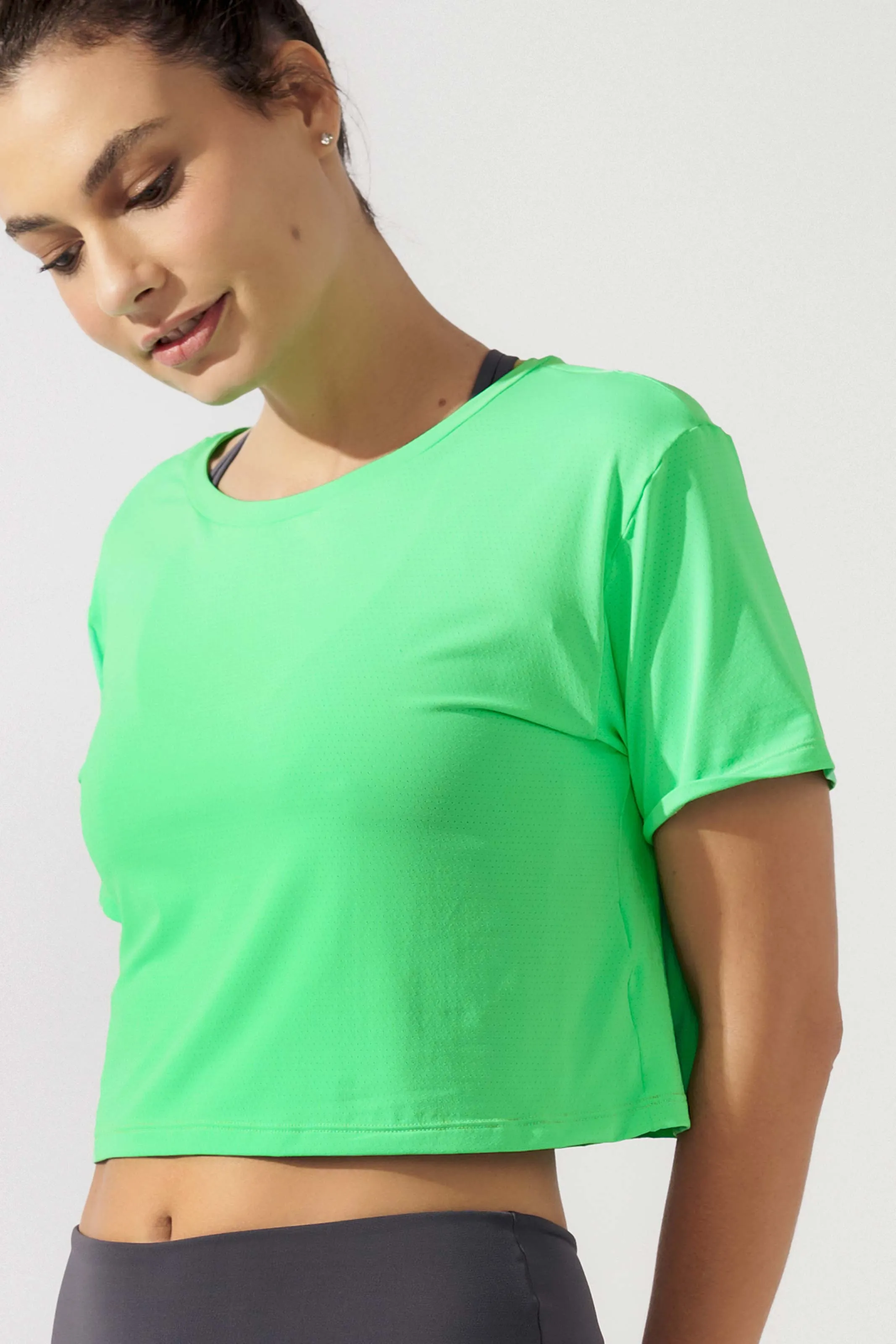 Cropped T-Shirt de Poliamida Drink
