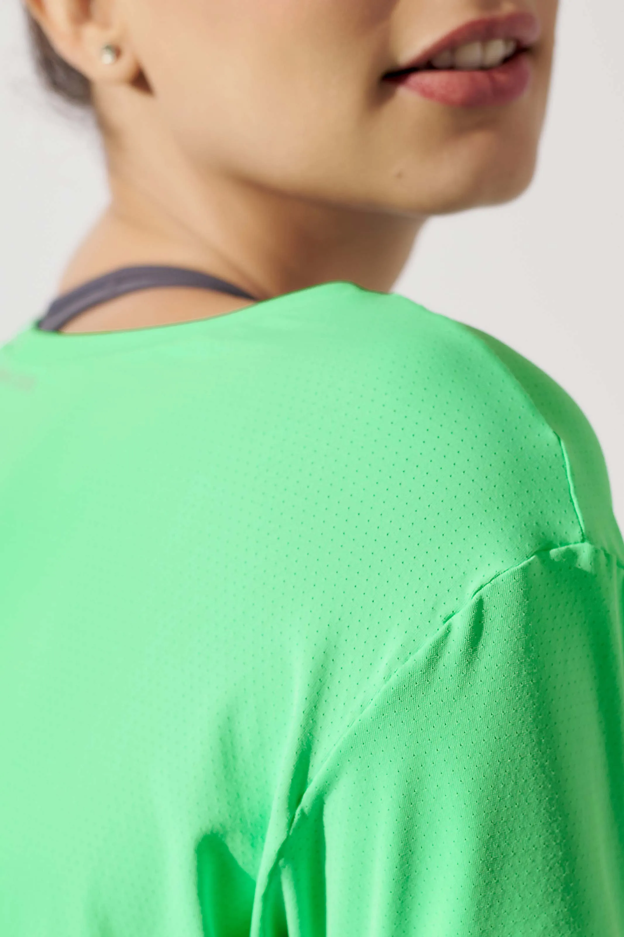 Cropped T-Shirt de Poliamida Drink