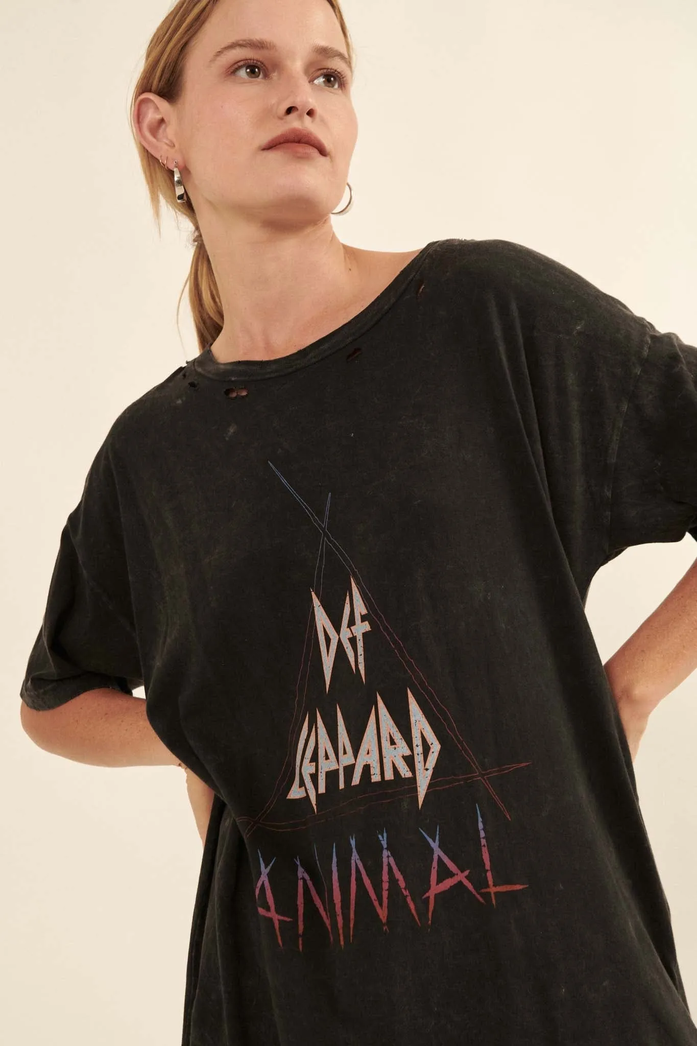 Def Leppard Animal Distressed Graphic Tee