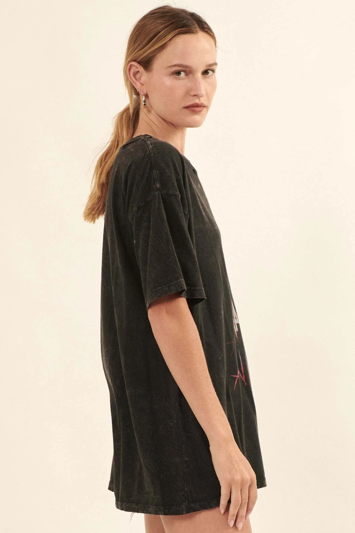 Def Leppard Animal Distressed Graphic Tee