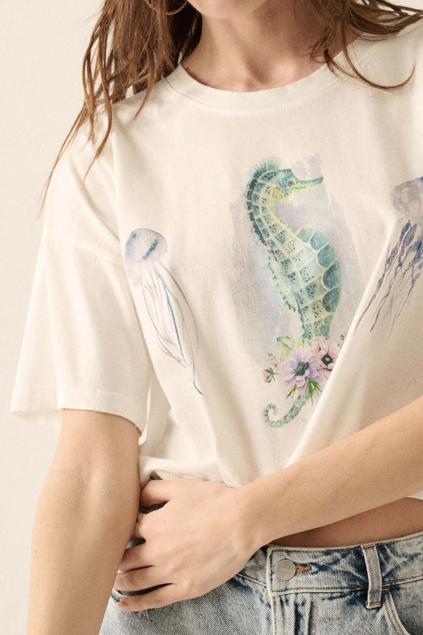 Enchanted Cove Cropped Seahorse Graphic Tee