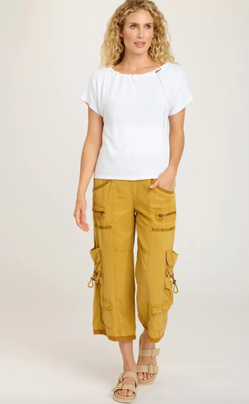 Exelda Tee
