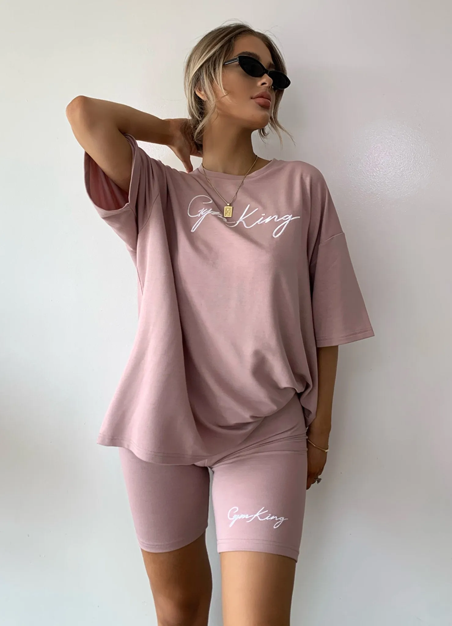 Gym King Script Oversized Tee - Dusky Pink