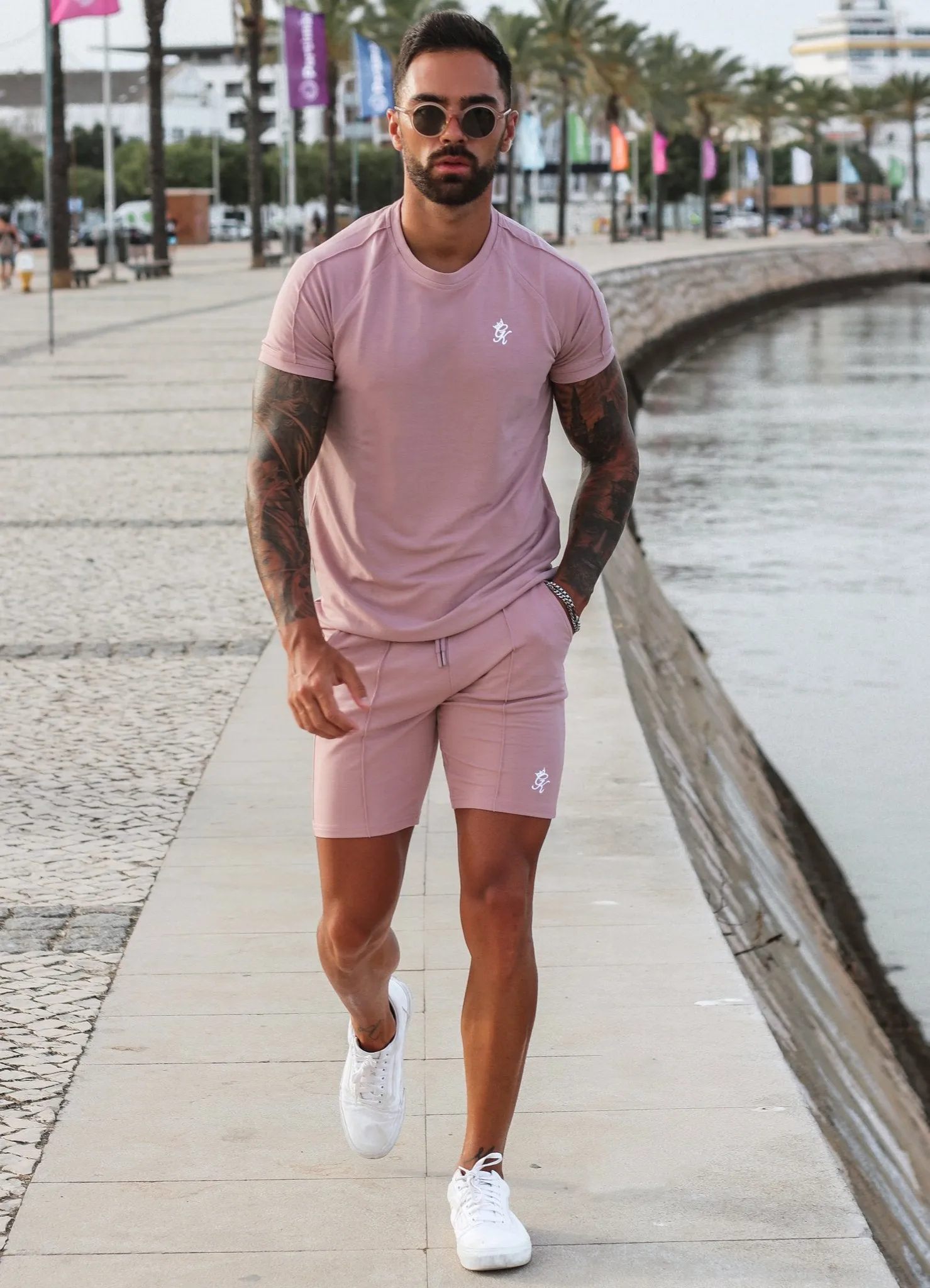 Gym King Signature T-Shirt - Dusky Pink