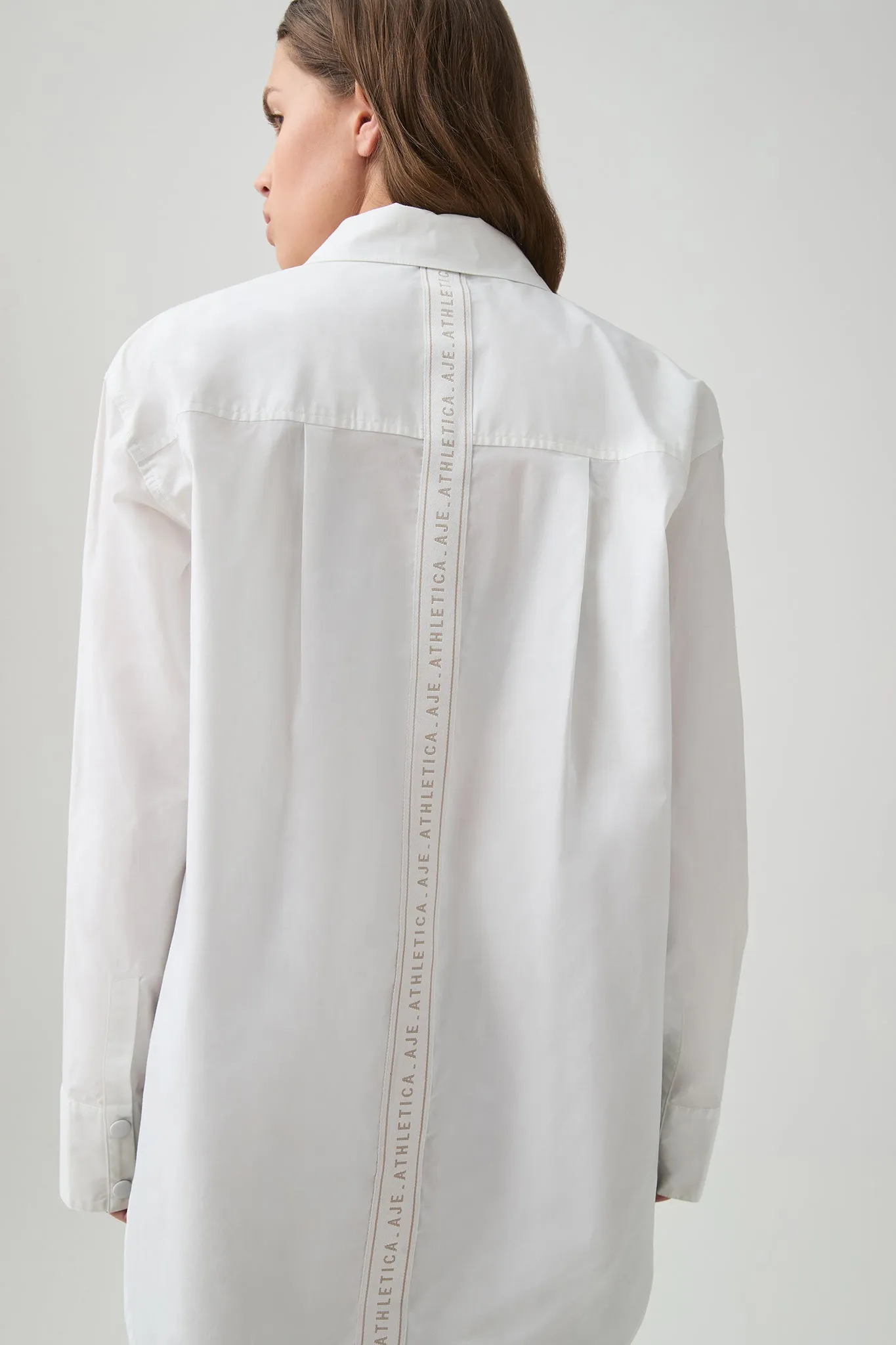 Logo Tape Shirt 406
