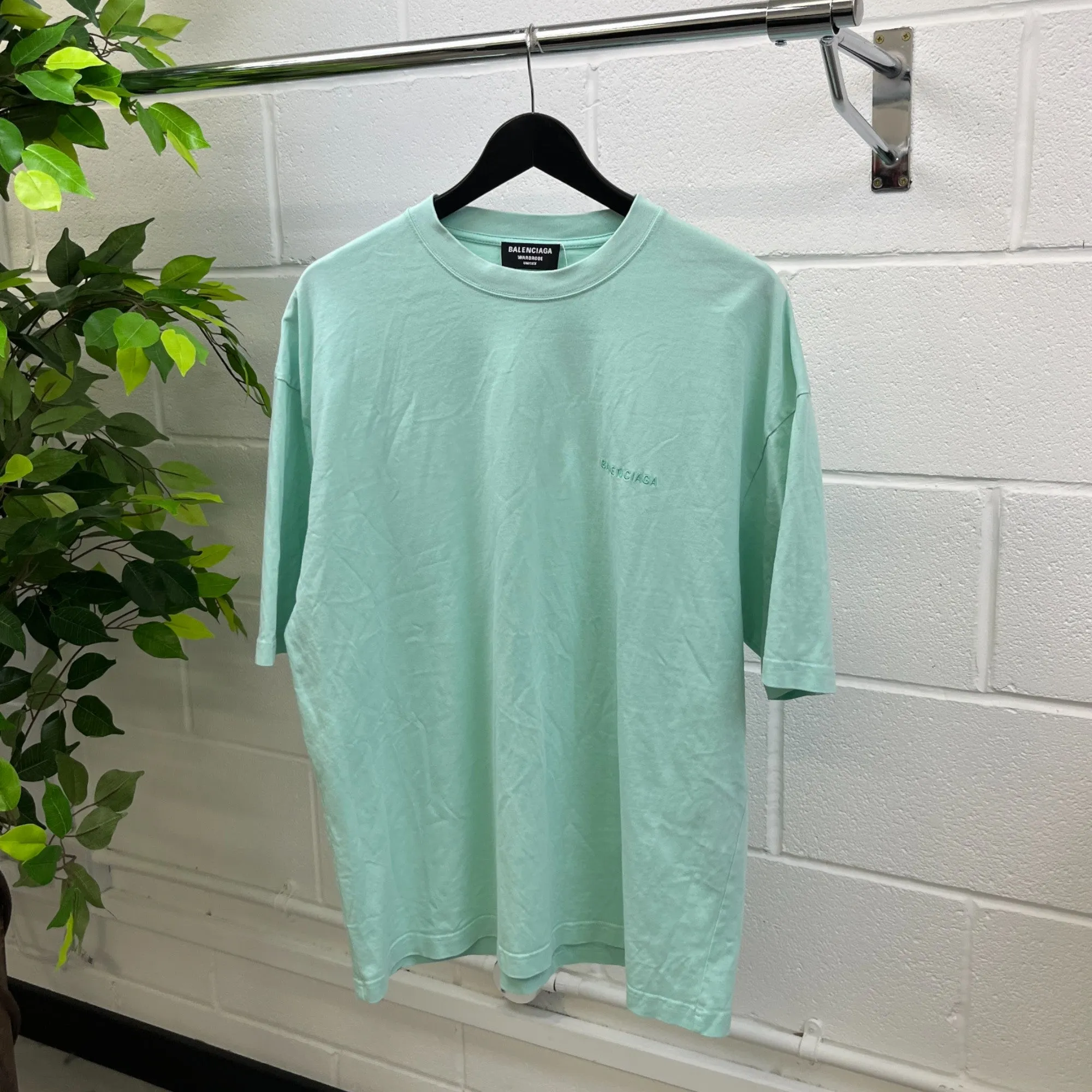 Men's Embroidered Logo T-Shirt Green Size L