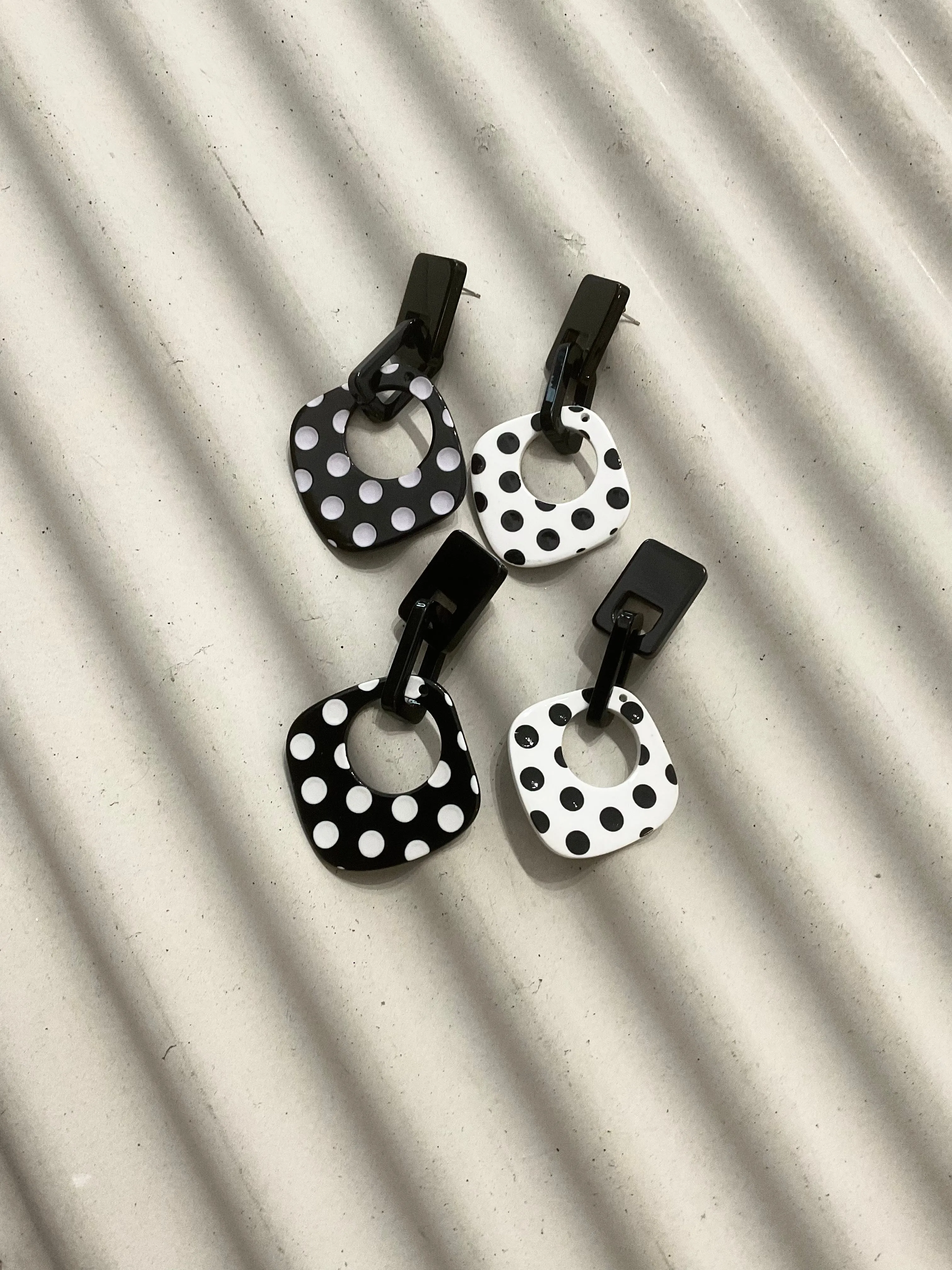 Polka Dot Earrings (2 colours)