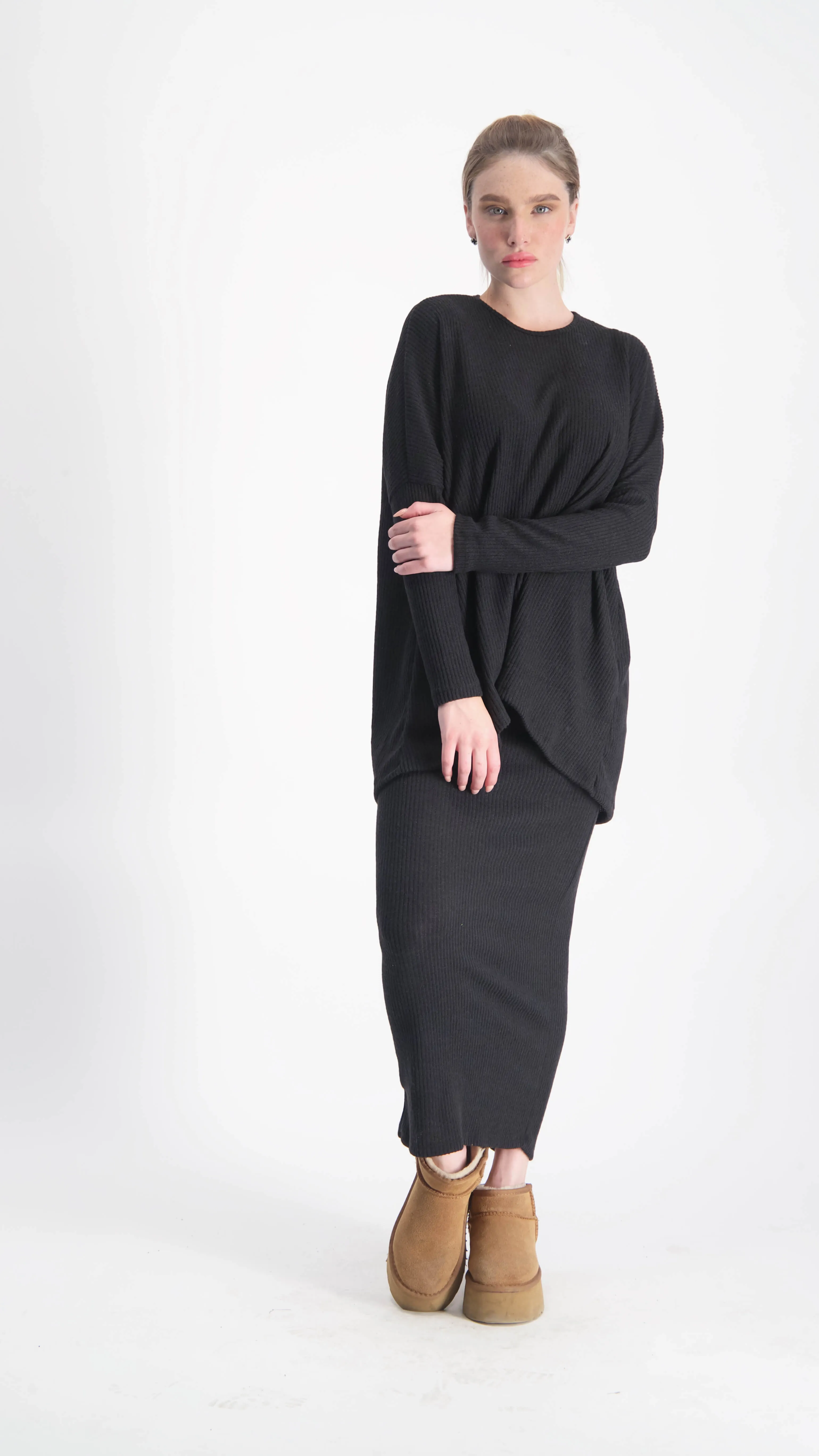 Ribbed Hi-Lo T-shirt / Black
