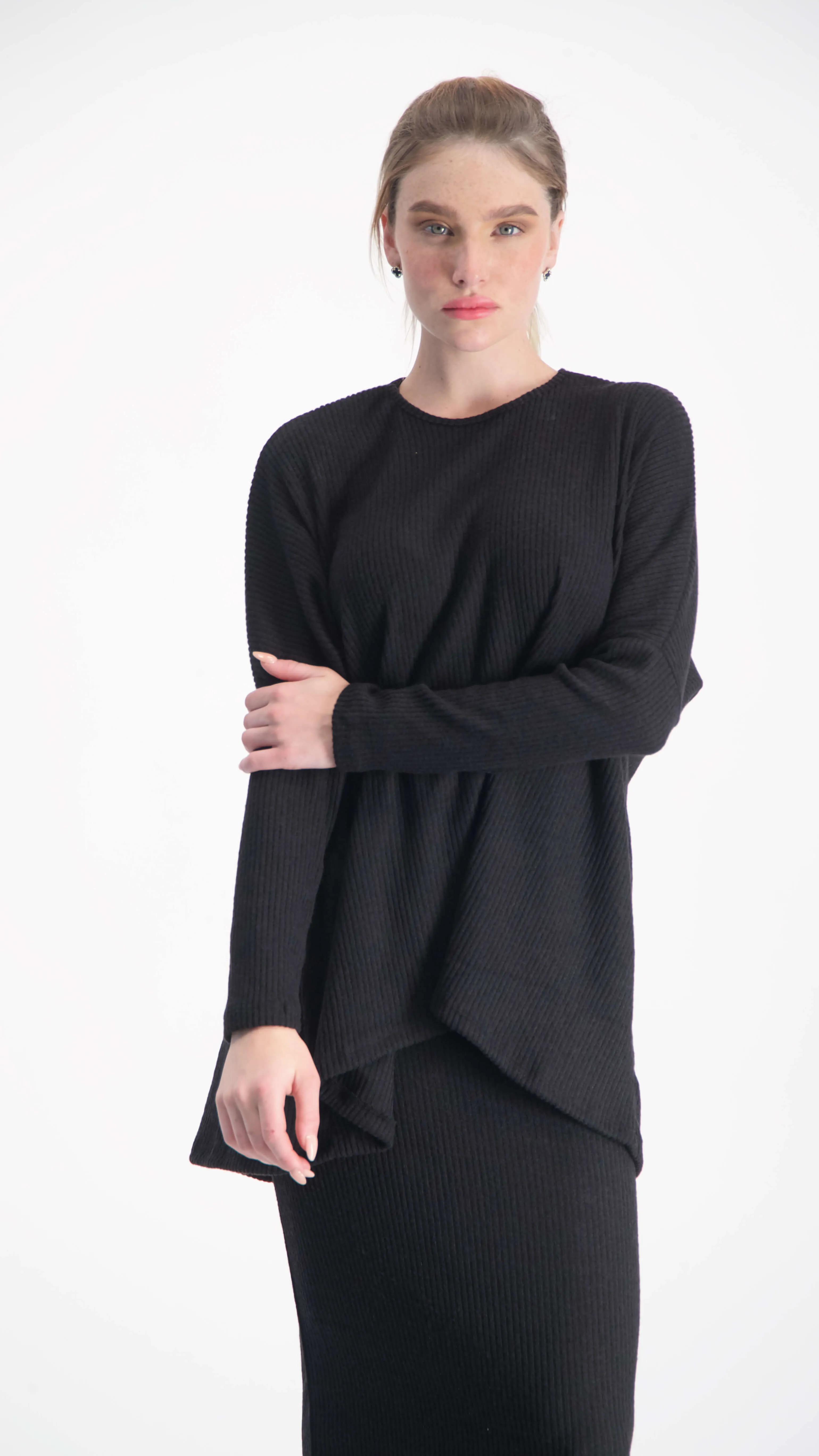 Ribbed Hi-Lo T-shirt / Black