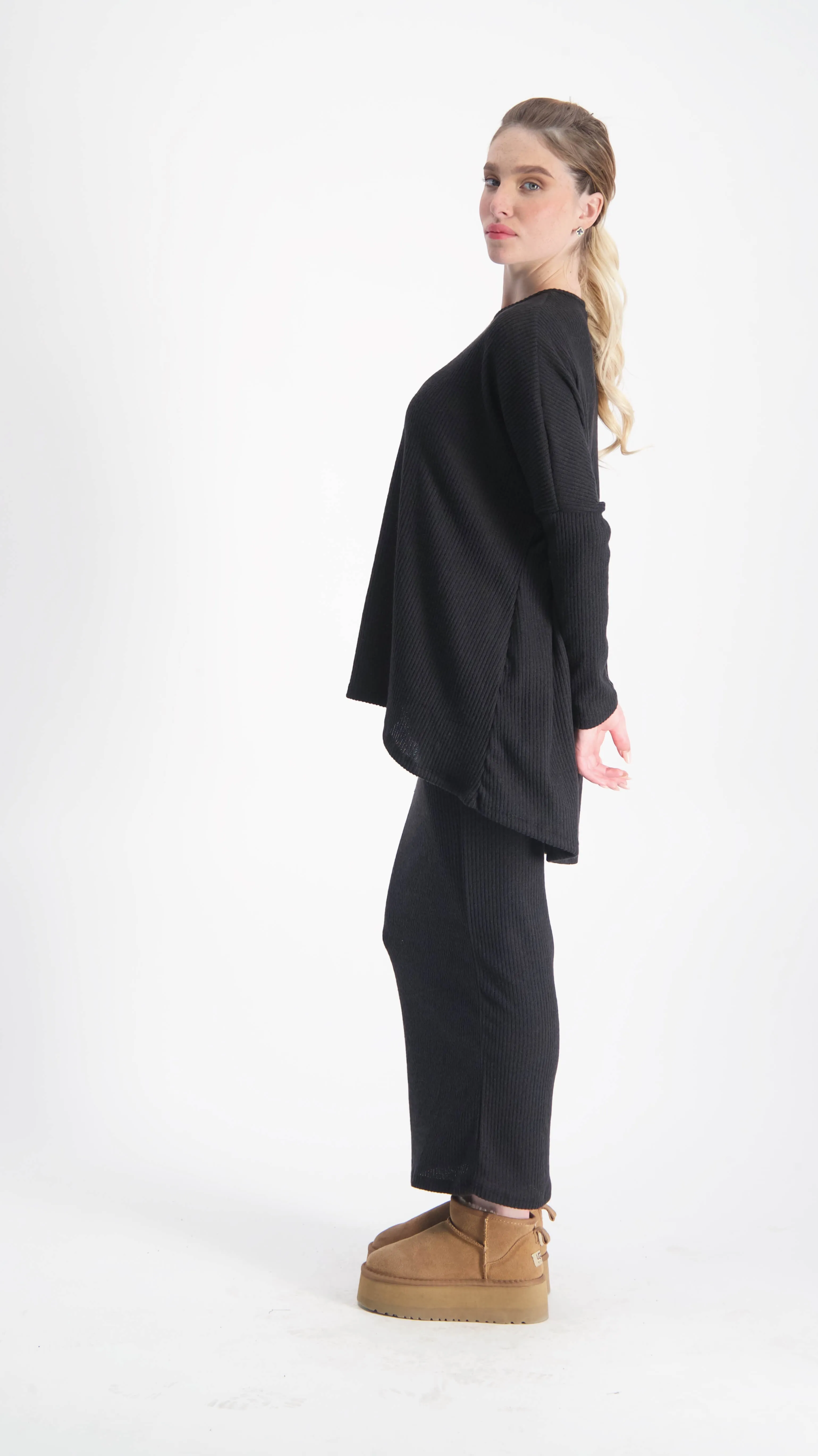 Ribbed Hi-Lo T-shirt / Black