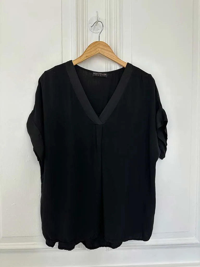 Silk Feel Edge Top - Black