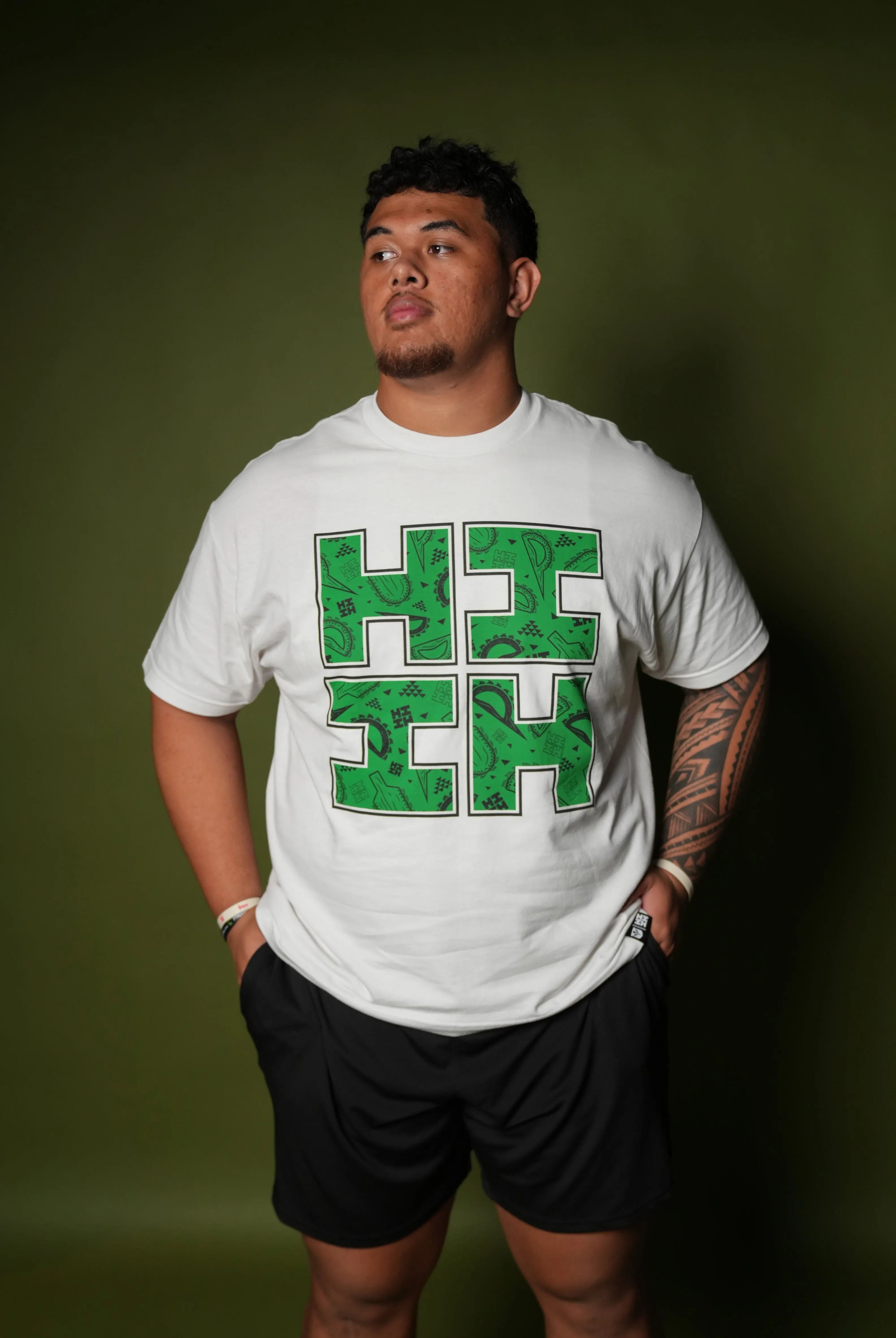 WAR LOGO WHITE T-SHIRT (ALL SALES FINAL)
